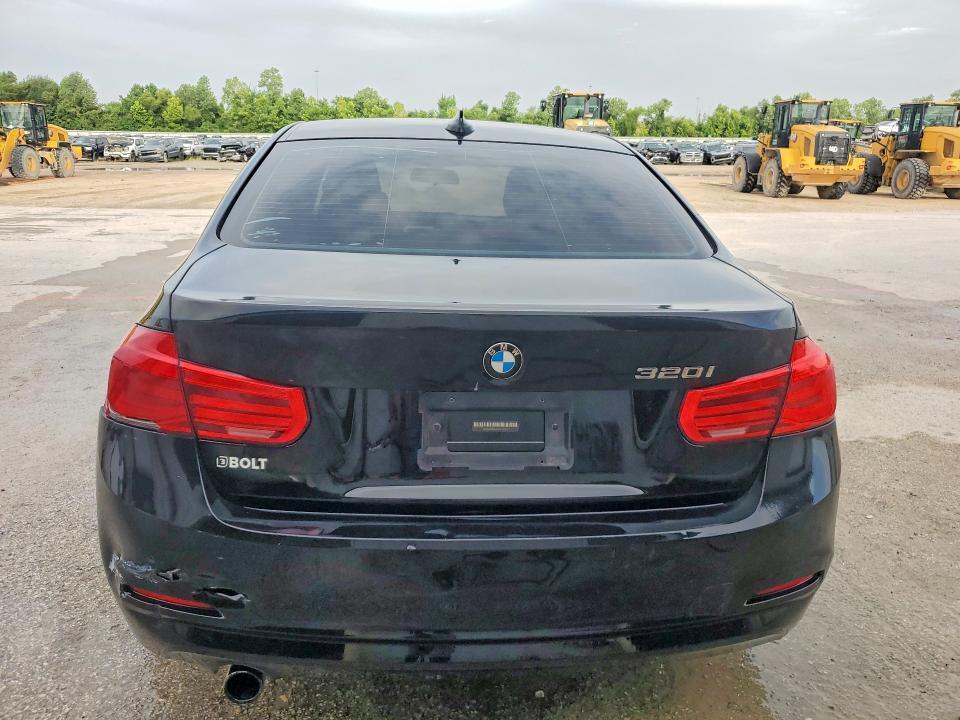 2017 BMW 320 I — Фото 6 из 12