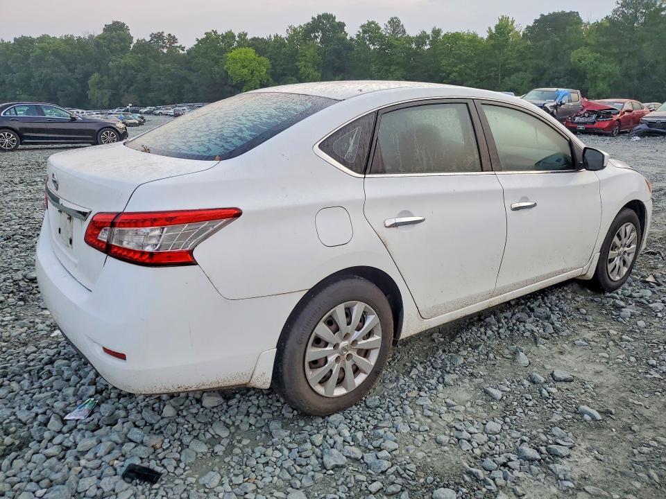 3N1AB7AP2FY321669 2015 NISSAN SENTRA photo no. 3