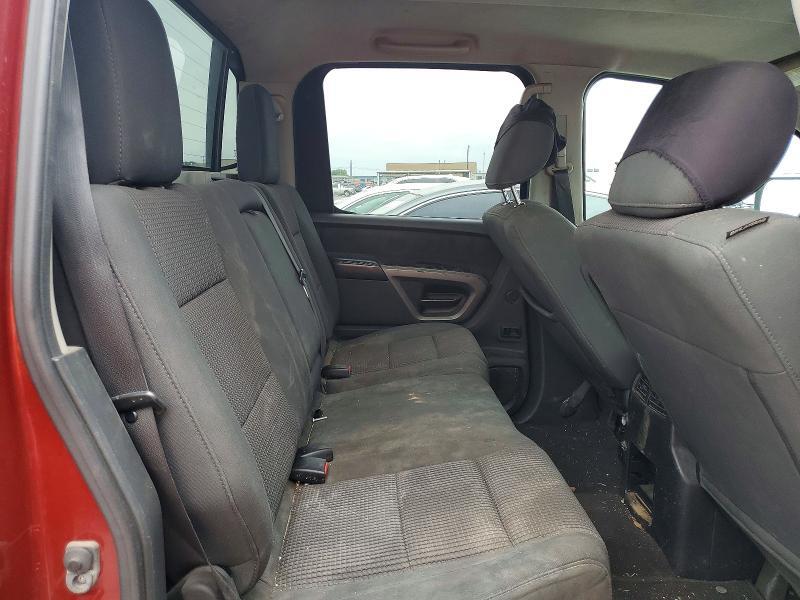 2015 NISSAN TITAN SV — Фото 10 из 12
