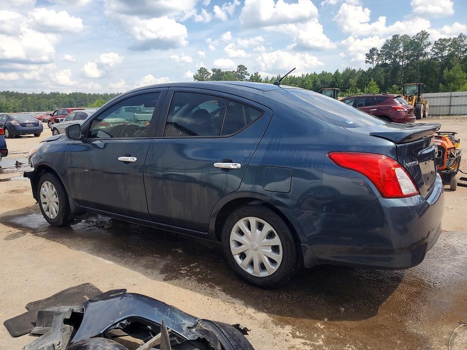 2015 NISSAN VERSA 1.6 SV — Фото 2 из 13
