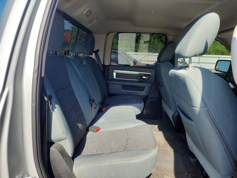 2015 RAM 1500 SLT — Фото 10 из 12