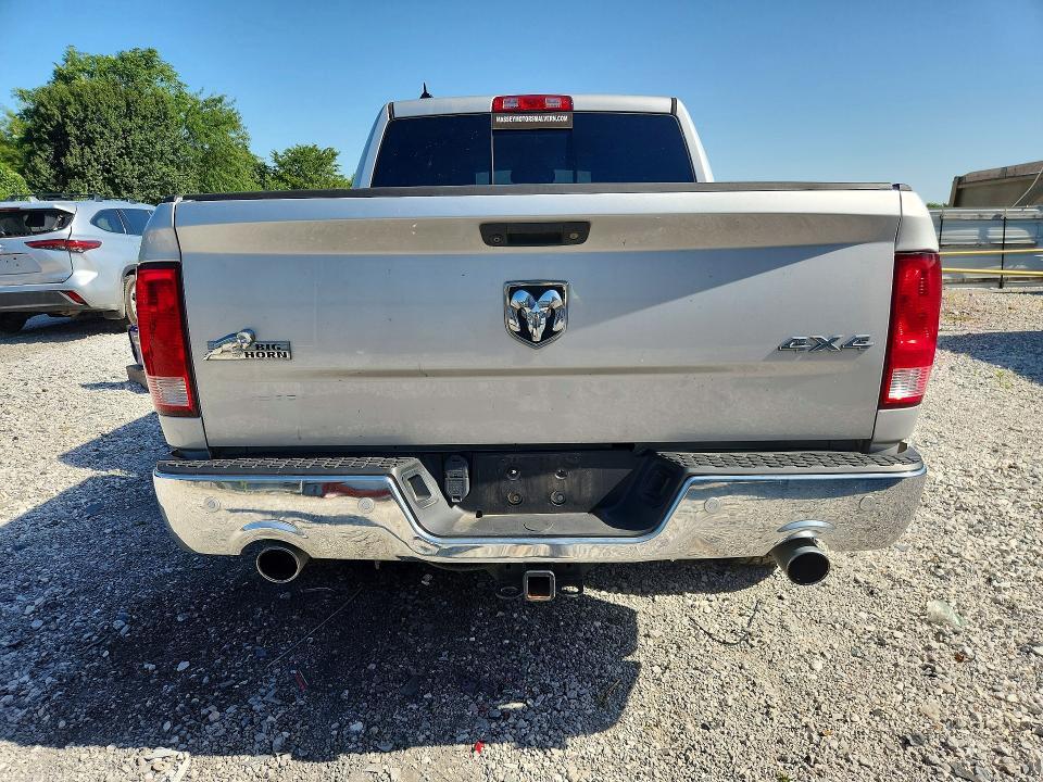 2015 RAM 1500 SLT — Фото 6 из 12
