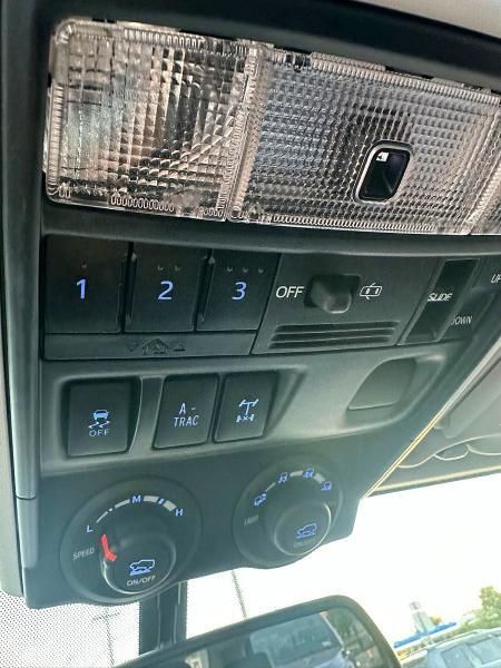 2015 TOYOTA 4RUNNER TRAIL PREMIUM — Фото 14 из 14