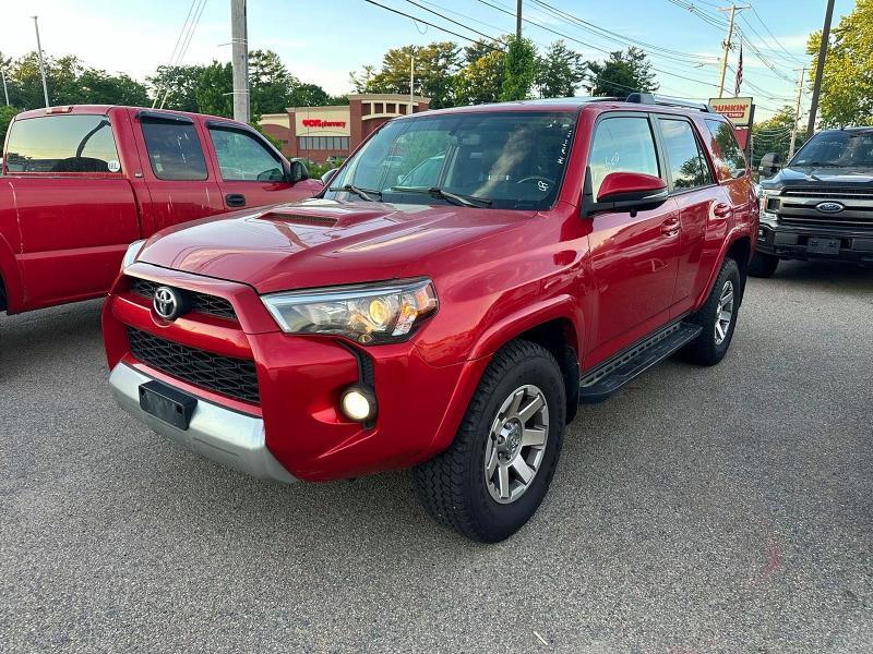 2015 TOYOTA 4RUNNER TRAIL PREMIUM — Фото 2 из 14