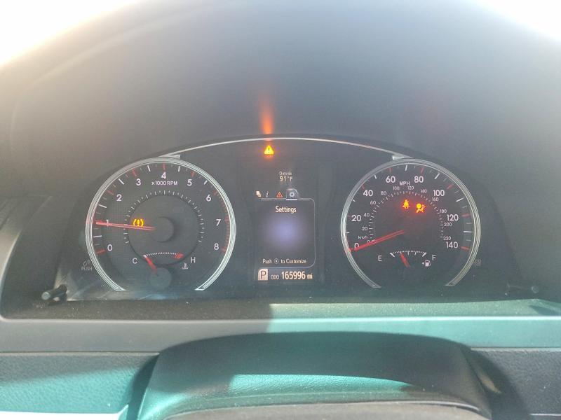 2015 TOYOTA CAMRY SE — Фото 9 из 12