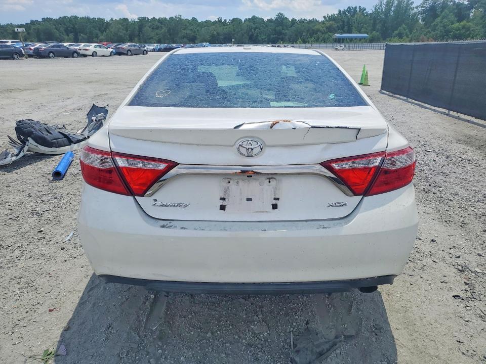 2015 TOYOTA CAMRY XSE — Фото 6 из 13