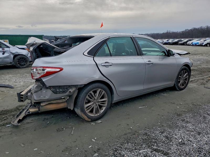 2015 TOYOTA CAMRY LE — Фото 3 из 13