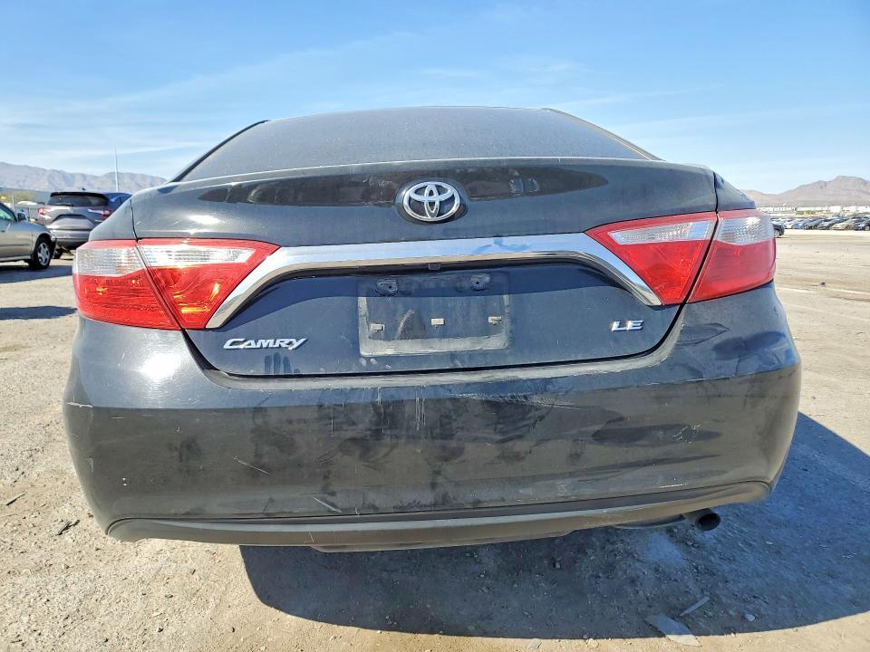 2015 TOYOTA CAMRY LE — Фото 6 из 13