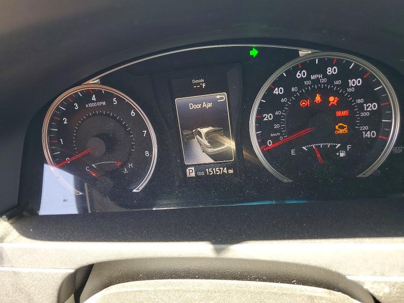 2015 TOYOTA CAMRY SE — Фото 9 из 13
