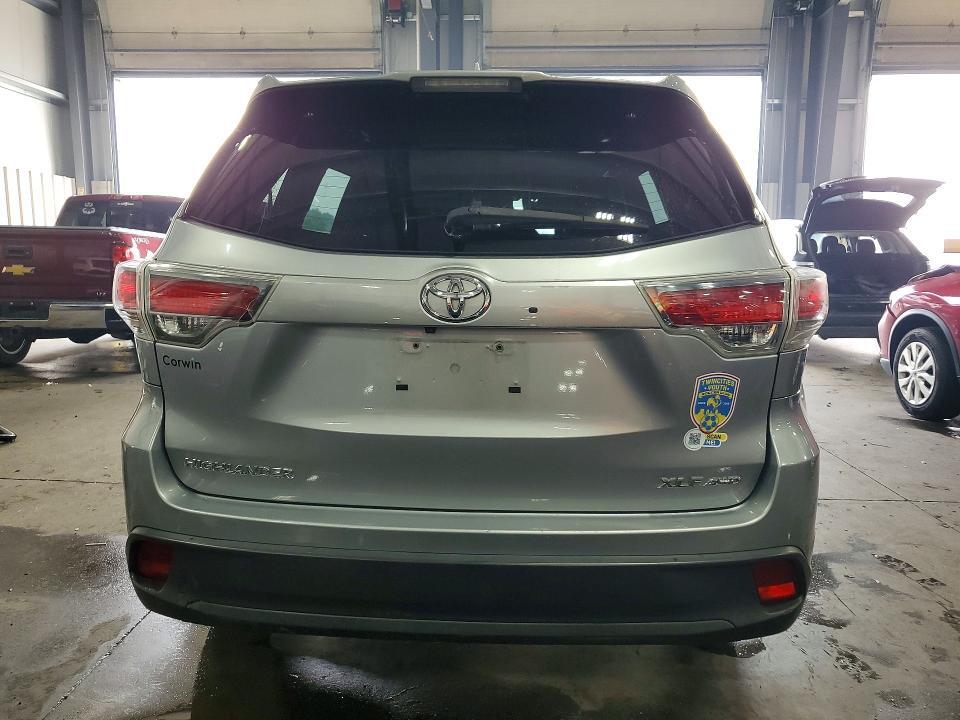 2015 TOYOTA HIGHLANDER XLE — Фото 6 из 14