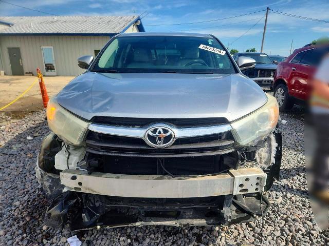 2015 TOYOTA HIGHLANDER LE PLUS — Фото 5 из 14
