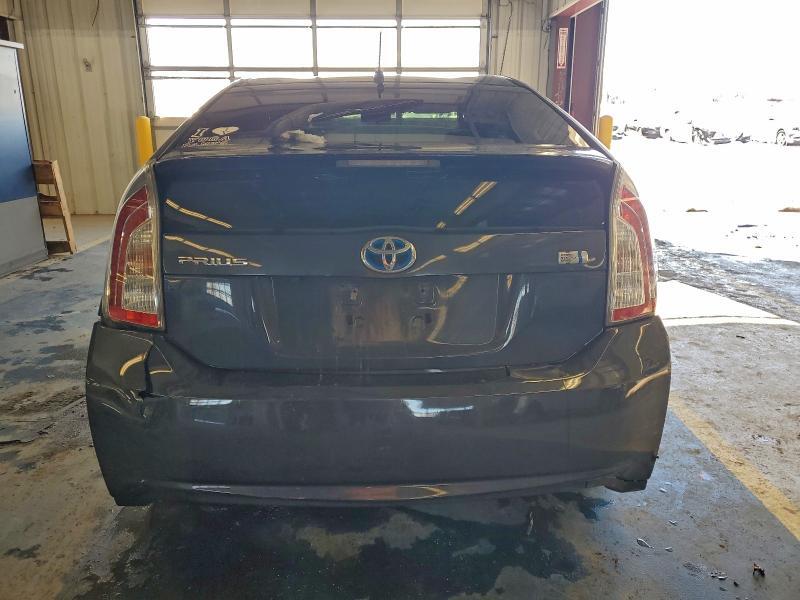 2015 TOYOTA PRIUS TWO — Фото 6 из 12