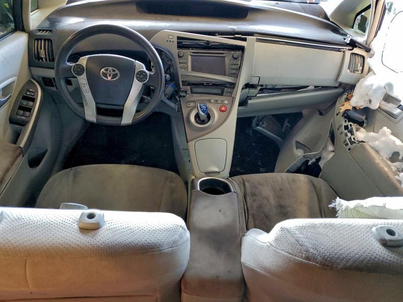 2015 TOYOTA PRIUS TWO — Фото 8 из 12