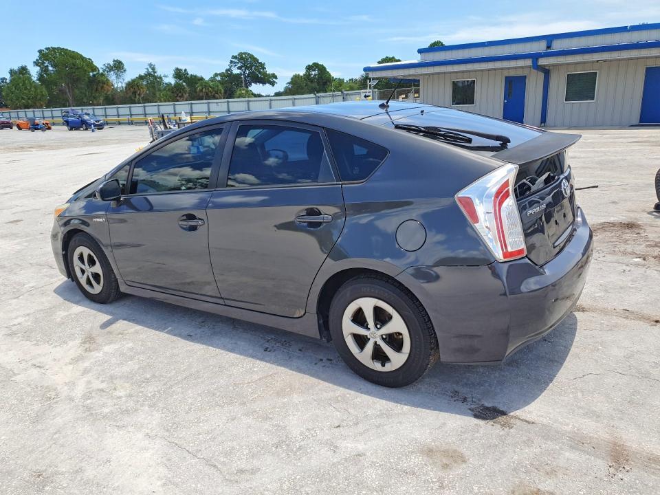 JTDKN3DUXF0439272 2015 TOYOTA PRIUS photo no. 2