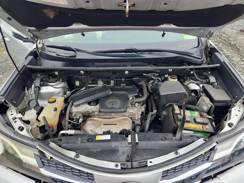 2015 TOYOTA RAV4 XLE — Фото 11 из 12