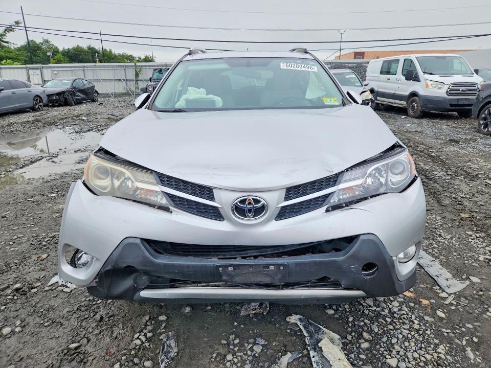 2015 TOYOTA RAV4 XLE — Фото 5 из 12