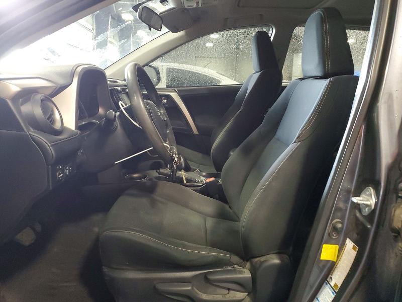 2015 TOYOTA RAV4 XLE — Фото 7 из 13