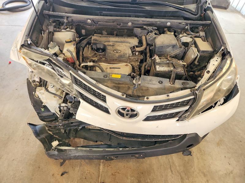 2015 TOYOTA RAV4 LE — Фото 12 из 13