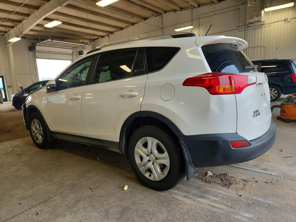 2015 TOYOTA RAV4 LE — Фото 2 из 13