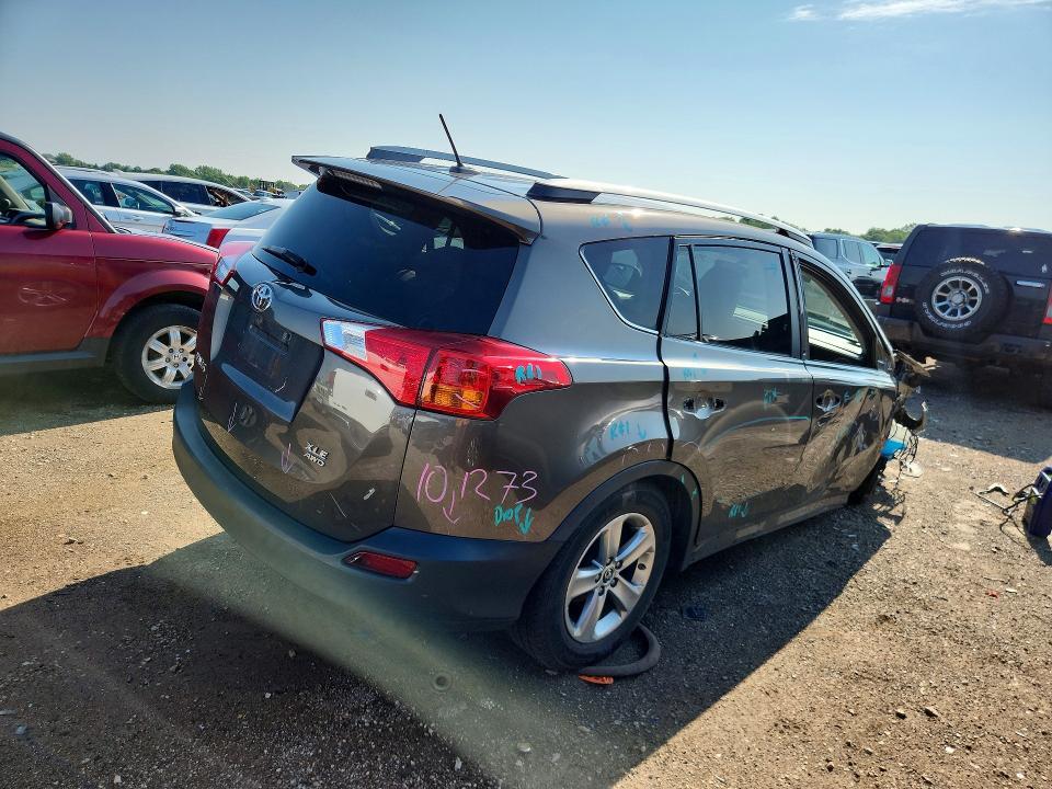 2T3RFREV0FW300236 2015 TOYOTA RAV4 photo no. 3