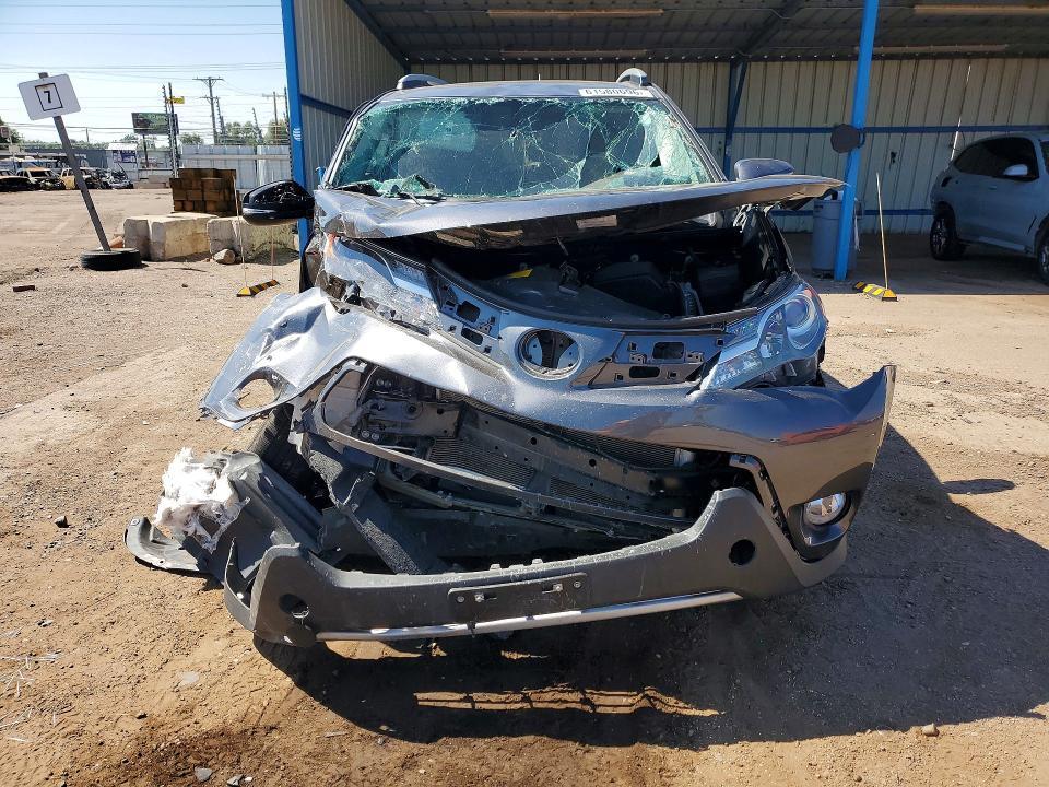 2015 TOYOTA RAV4 XLE — Фото 5 из 13