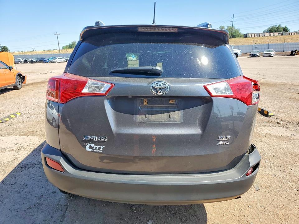 2015 TOYOTA RAV4 XLE — Фото 6 из 13