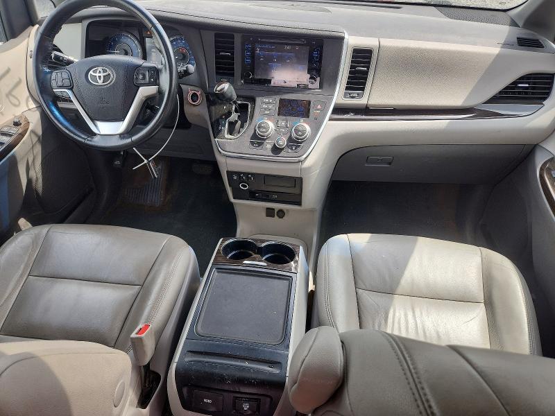 2015 TOYOTA SIENNA XLE PREMIUM 8-PASSENGER — Фото 8 из 13
