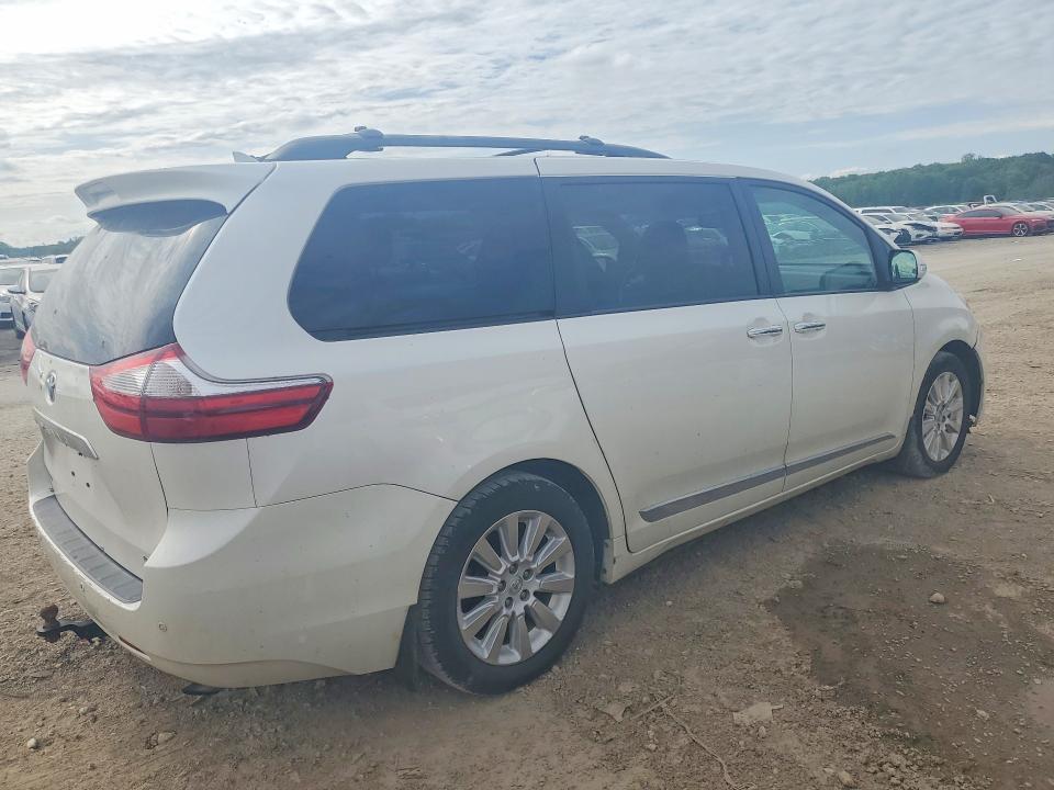 2015 TOYOTA SIENNA LIMITED PREMIUM 7-PASSENGER — Фото 3 из 13