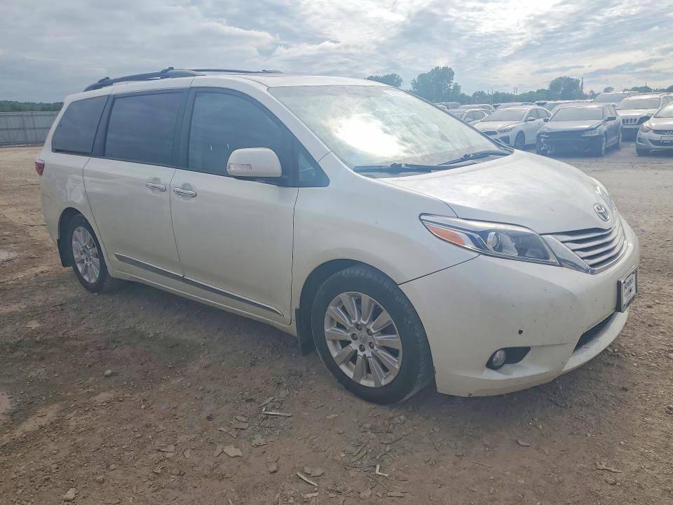2015 TOYOTA SIENNA LIMITED PREMIUM 7-PASSENGER — Фото 4 из 13