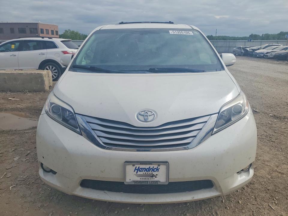 2015 TOYOTA SIENNA LIMITED PREMIUM 7-PASSENGER — Фото 5 из 13