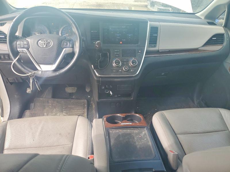 2015 TOYOTA SIENNA LIMITED PREMIUM 7-PASSENGER — Фото 8 из 13
