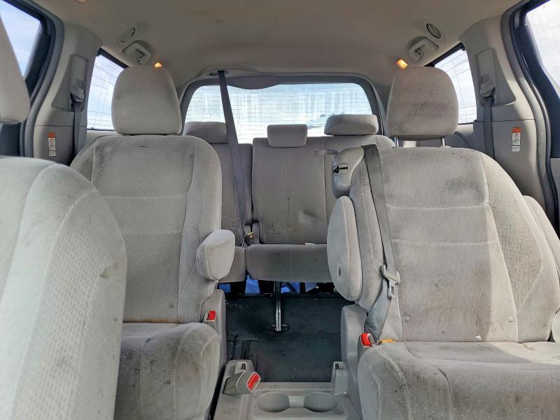 5TDKK3DCXFS619753 2015 TOYOTA SIENNA photo no. 10
