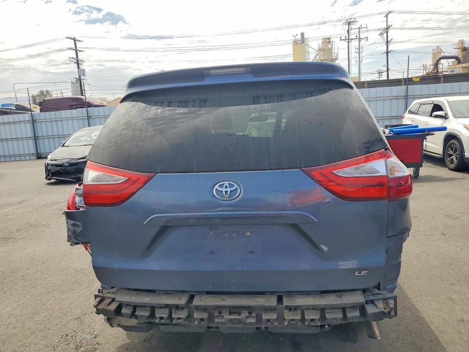 5TDKK3DCXFS619753 2015 TOYOTA SIENNA photo no. 6