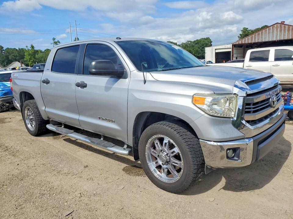 2015 TOYOTA TUNDRA CREWMAX SR5 — Фото 4 из 12