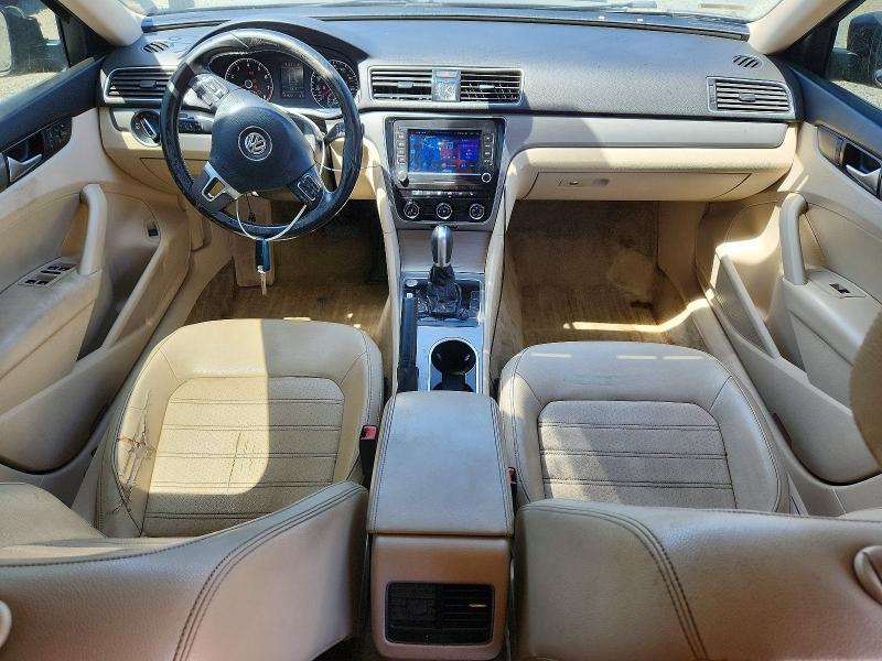 2015 VOLKSWAGEN PASSAT SE — Фото 8 из 12