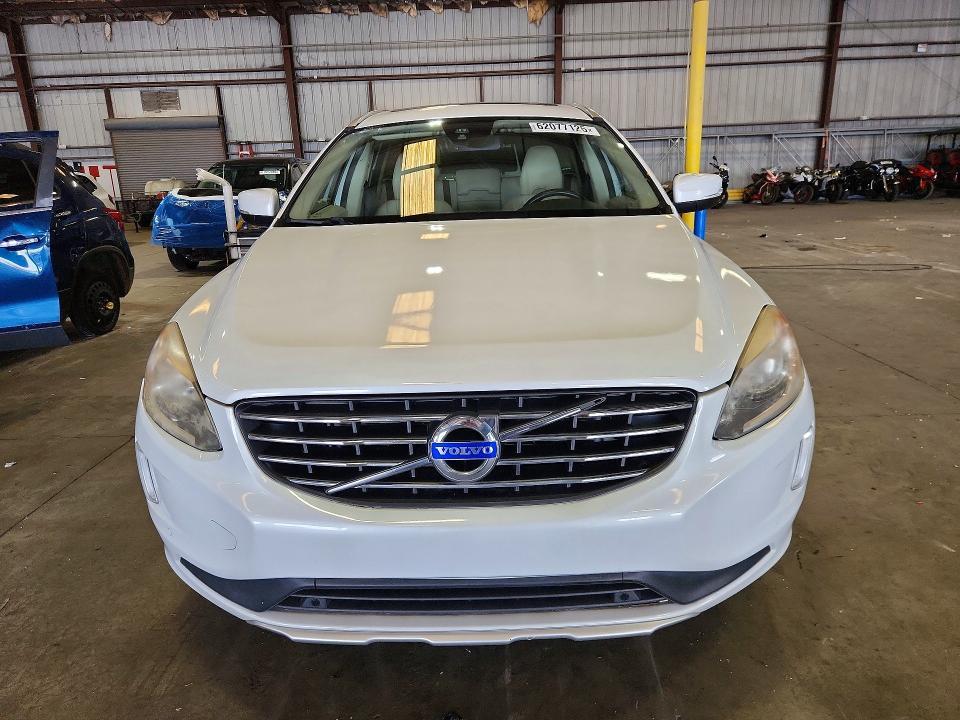 2015 VOLVO XC60 T5 PLATINUM — Фото 5 из 13