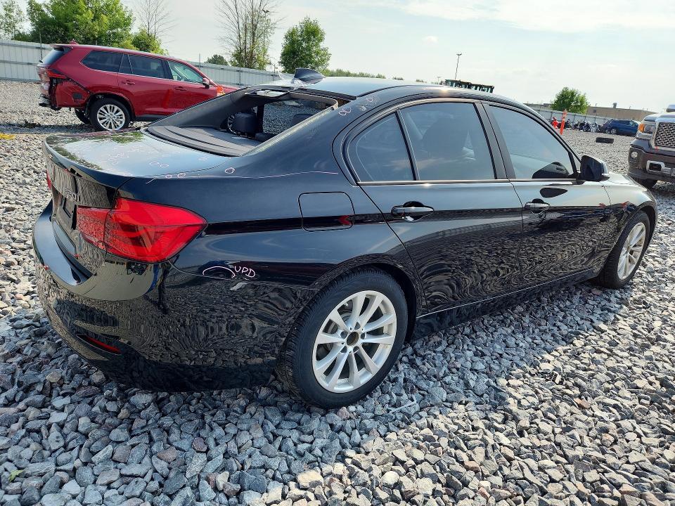 2016 BMW 320 XI — Фото 3 из 12