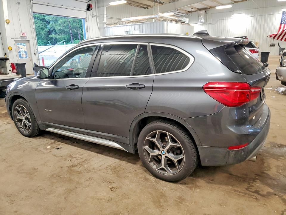 2016 BMW X1 XDRIVE28I — Фото 2 из 13