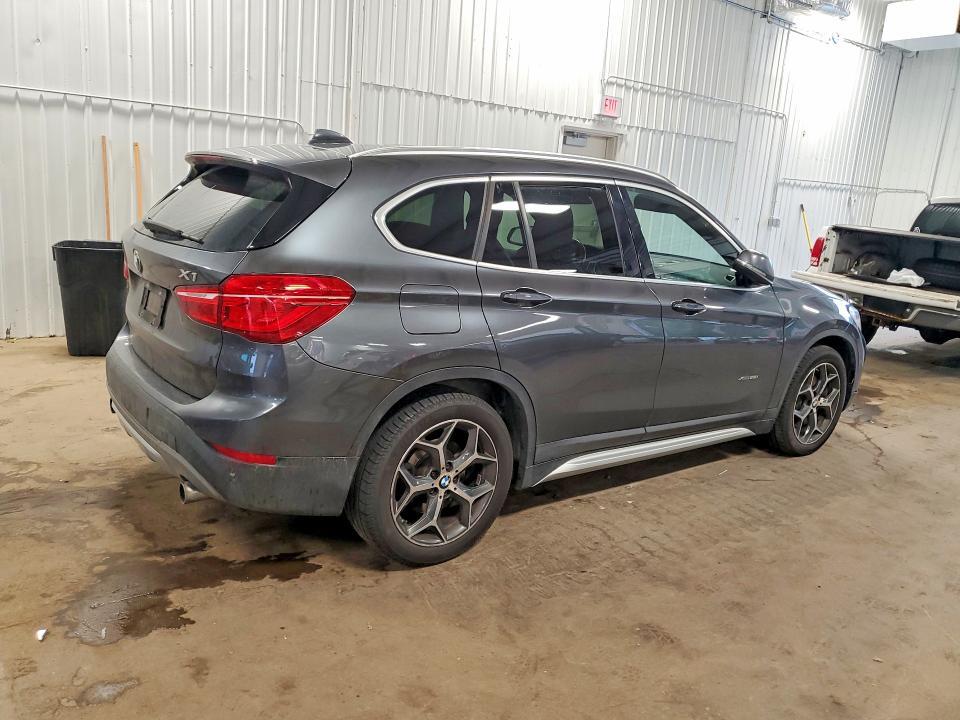 2016 BMW X1 XDRIVE28I — Фото 3 из 13