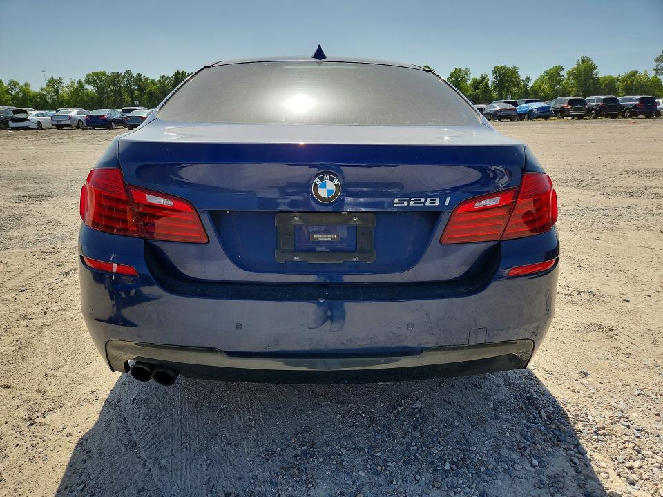 2016 BMW 528 I — Фото 6 из 12