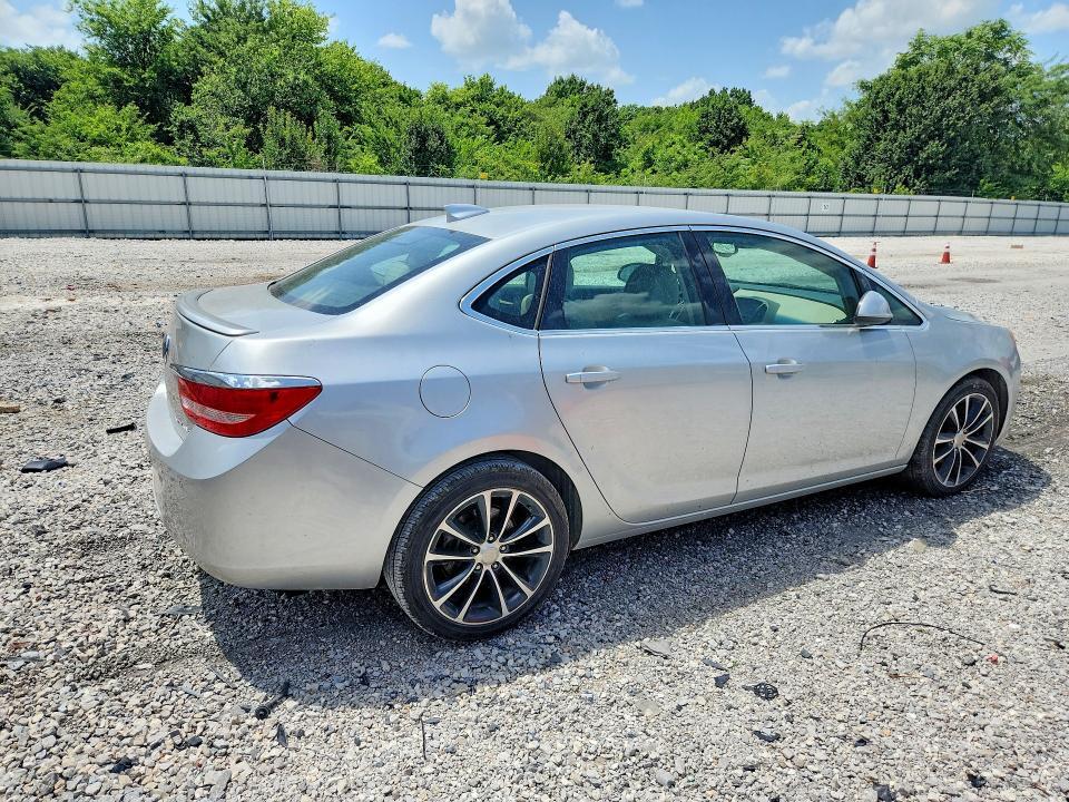 2016 BUICK VERANO SPORT TOURING — Фото 3 из 13