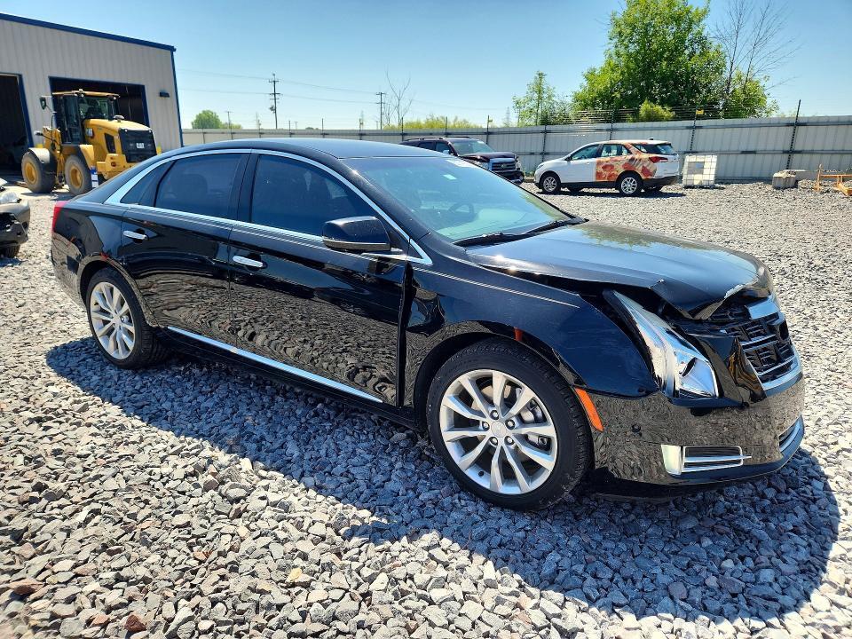 2016 CADILLAC XTS LUXURY COLLECTION — Фото 4 из 12