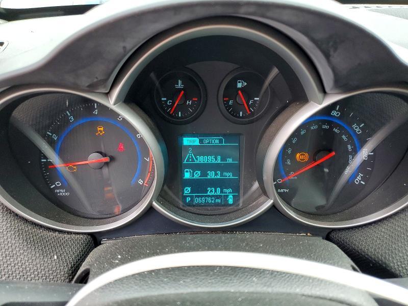 1G1PE5SB3G7163067 2016 CHEVROLET CRUZE LIMITED photo no. 9