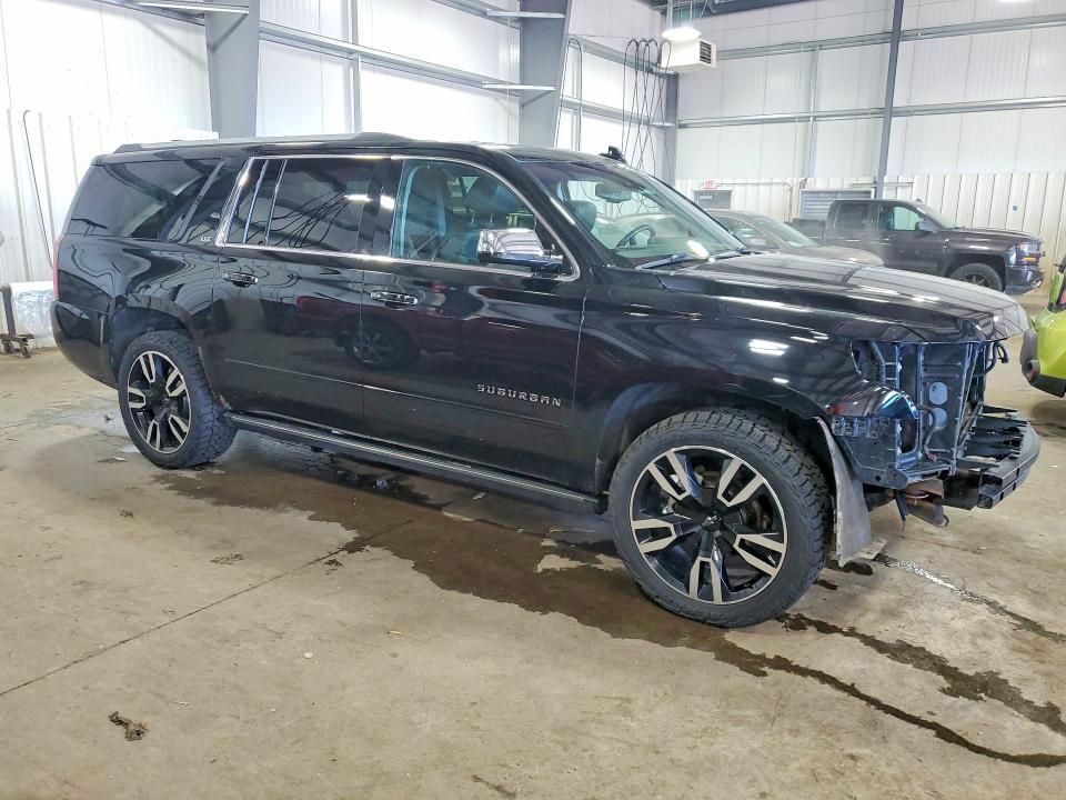 2016 CHEVROLET SUBURBAN K1500 LTZ — Фото 4 из 14