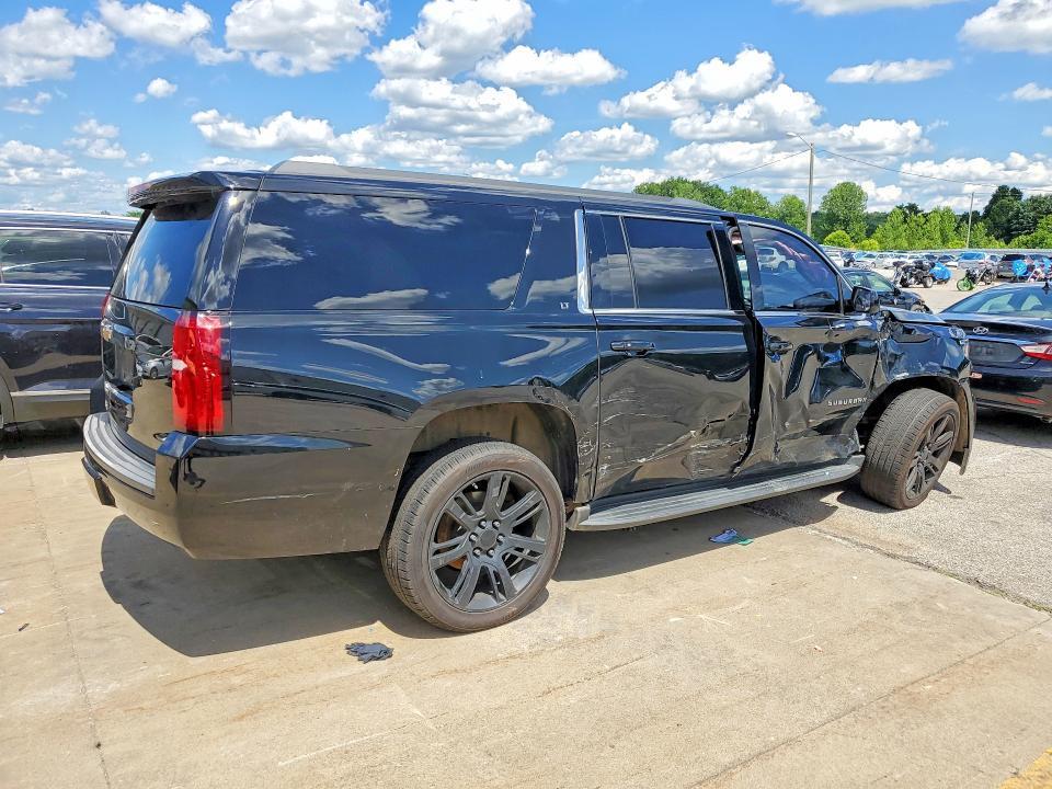 2016 CHEVROLET SUBURBAN C1500 LT — Фото 3 из 13