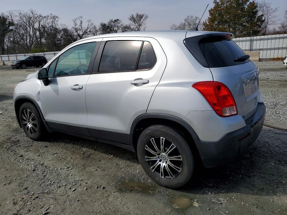 3GNCJKSB8GL227283 2016 CHEVROLET TRAX photo no. 2