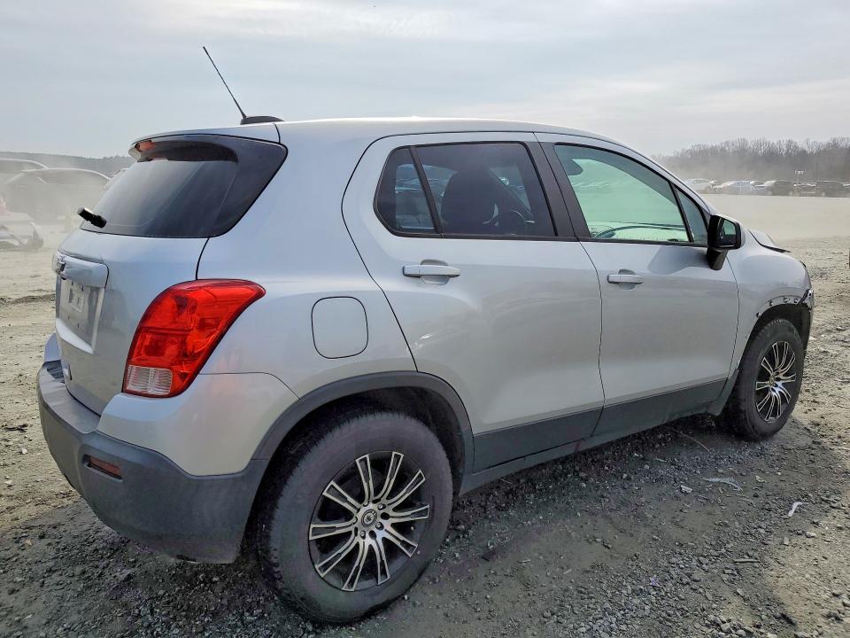 3GNCJKSB8GL227283 2016 CHEVROLET TRAX photo no. 3