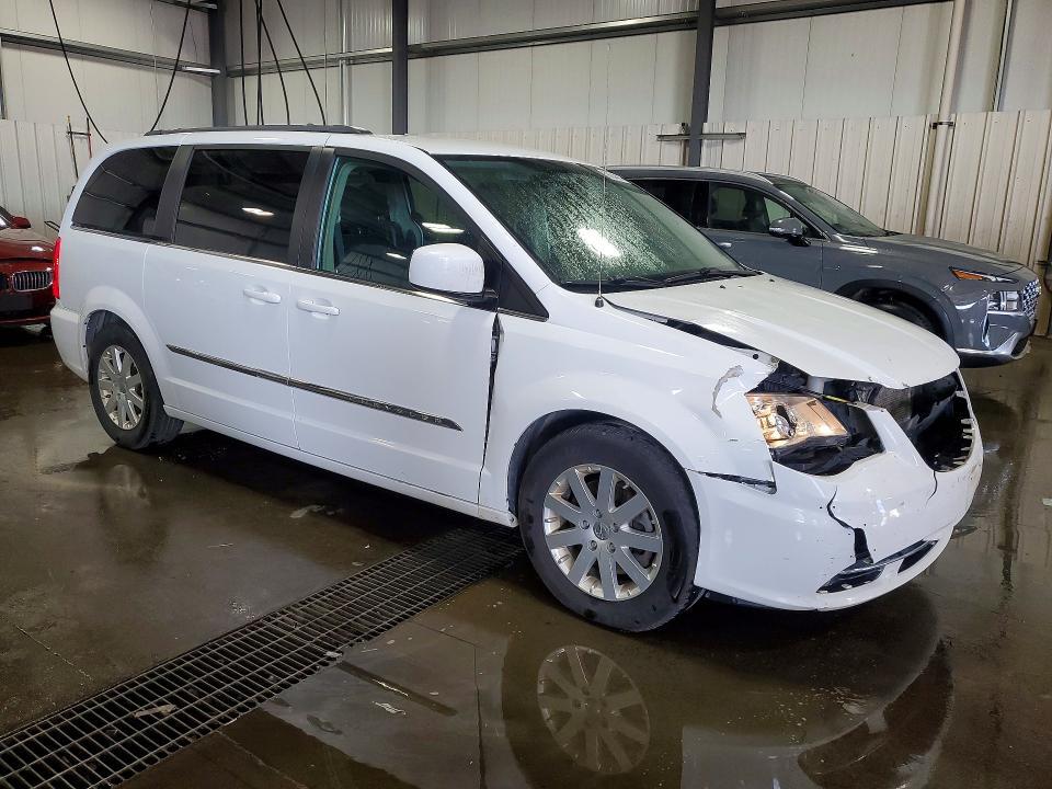 2016 CHRYSLER TOWN & COUNTRY TOURING — Фото 4 из 12