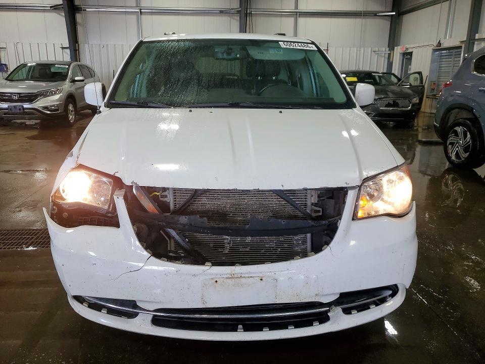 2016 CHRYSLER TOWN & COUNTRY TOURING — Фото 5 из 12