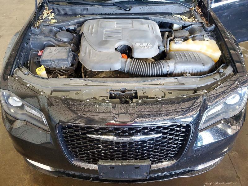 2016 CHRYSLER 300 S — Фото 11 из 12